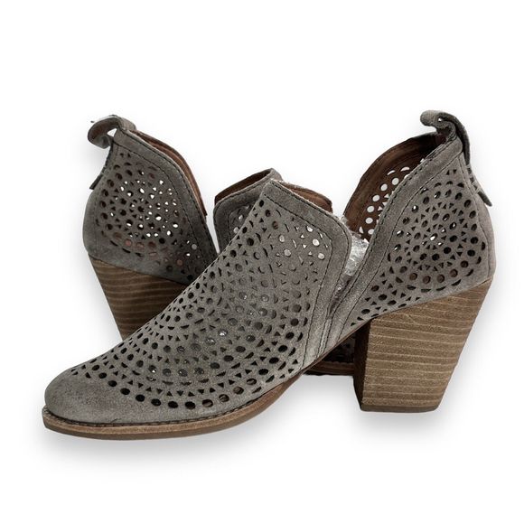Jeffrey Campbell Ankle Boot Bootie Sz 8 Rosalee Suede Perforated Taupe Gray Heel - Picture 4 of 11